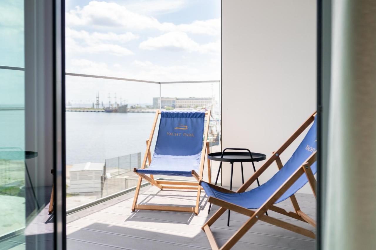 Yacht Park With Sea View By Lion Apartments 格丁尼亚 外观 照片