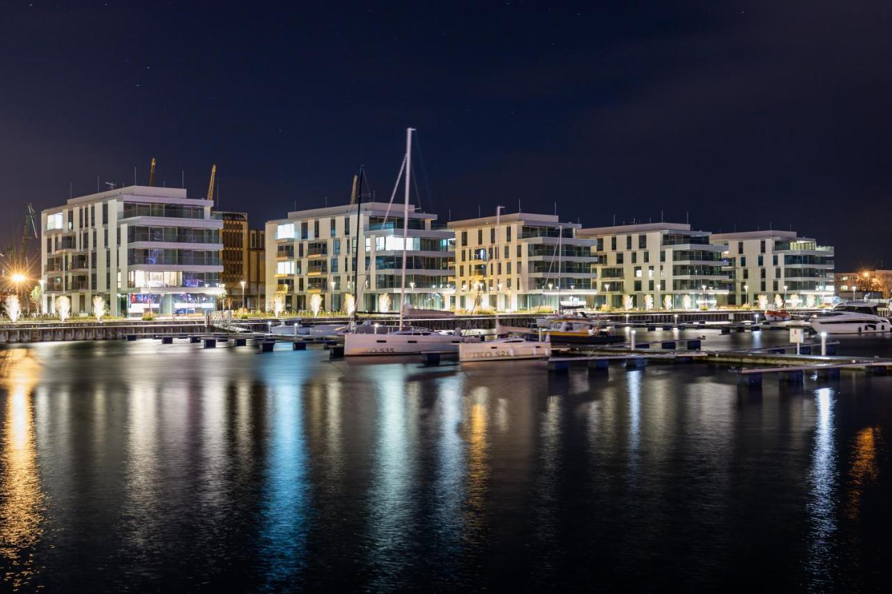 Yacht Park With Sea View By Lion Apartments 格丁尼亚 外观 照片